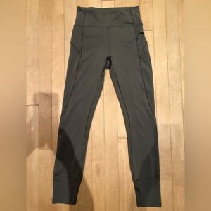 Lululemon leggings size 4 . Excellent used condition